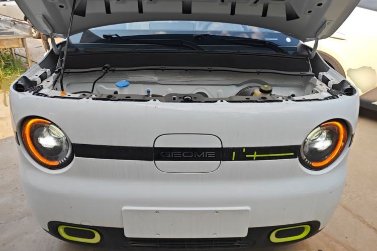 Used Geely Galaxy Panda 2025 210 km – Yuanqi Bear Engine Bay