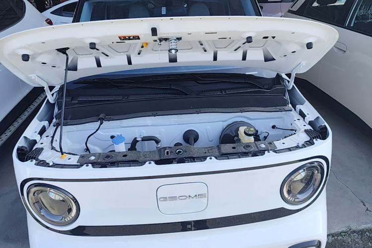 Used Geely Galaxy Panda 2025 210km Panda Kart Engine Bay