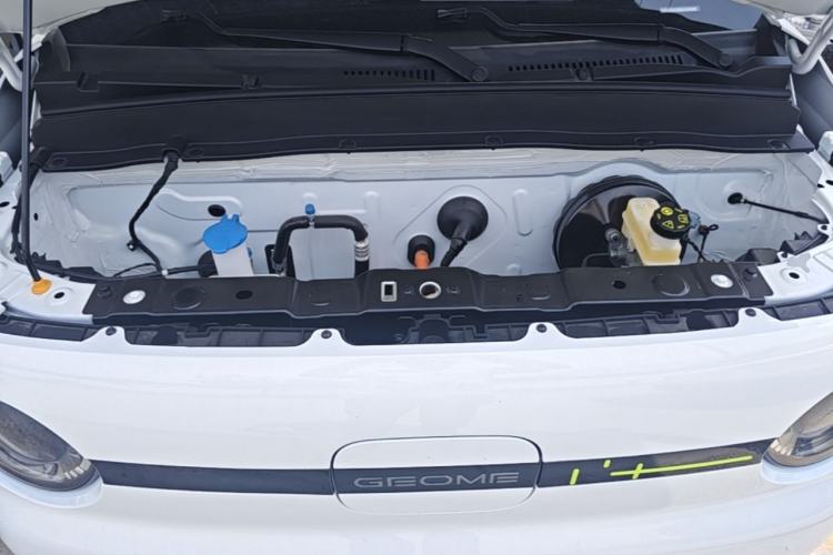 Used Geely Galaxy Panda 2025 210 km – Yuanqi Bear Engine Bay