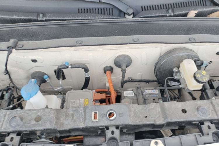 Used Geely Galaxy Panda 2025 210 km – Yuanqi Bear Engine Bay