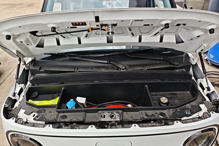 Used Geely Galaxy Panda 2025 210km Panda Kart Engine Bay