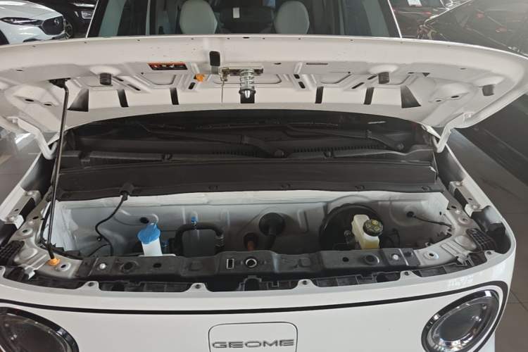 Used Geely Galaxy Panda 2025 210km Panda Kart Engine Bay