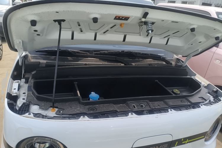 Used Geely Galaxy Panda 2025 210 km – Yuanqi Bear Engine Bay