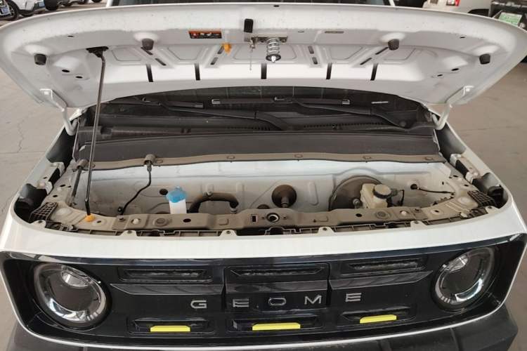 Used Geely Galaxy Panda 2025 210km Panda Rider Engine Bay