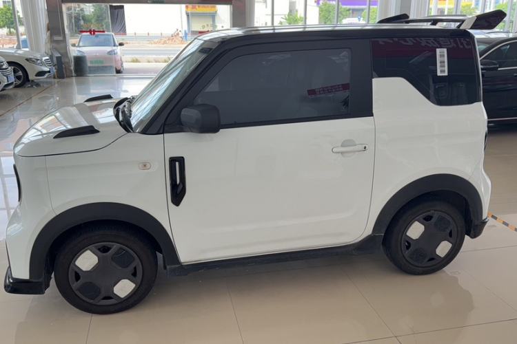 Used Geely Galaxy Panda 2025 210km Panda Kart Exterior 2