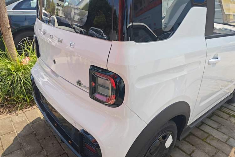 Used Geely Galaxy Panda 2025 210km Panda Kart Exterior 3