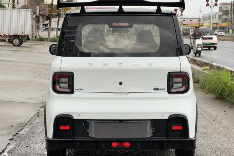 Used Geely Galaxy Panda 2025 210km Panda Kart Exterior 4