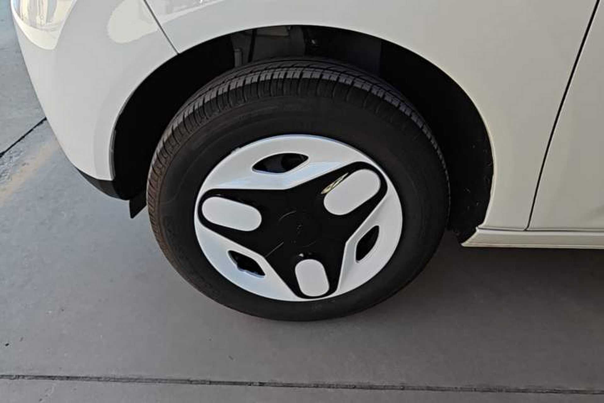 Used Geely Galaxy Panda 2025 210 km – Yuanqi Bear Exterior 4