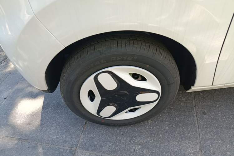 Used Geely Galaxy Panda 2025 210 km – Yuanqi Bear Exterior 4