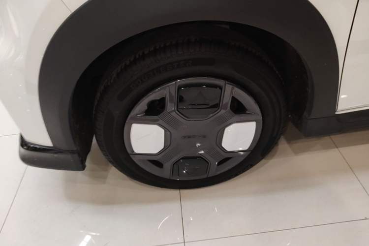 Used Geely Galaxy Panda 2025 210km Panda Kart Exterior 4