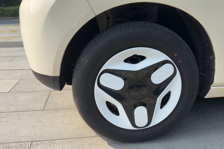 Used Geely Galaxy Panda 2025 210 km – Yuanqi Bear Exterior 4