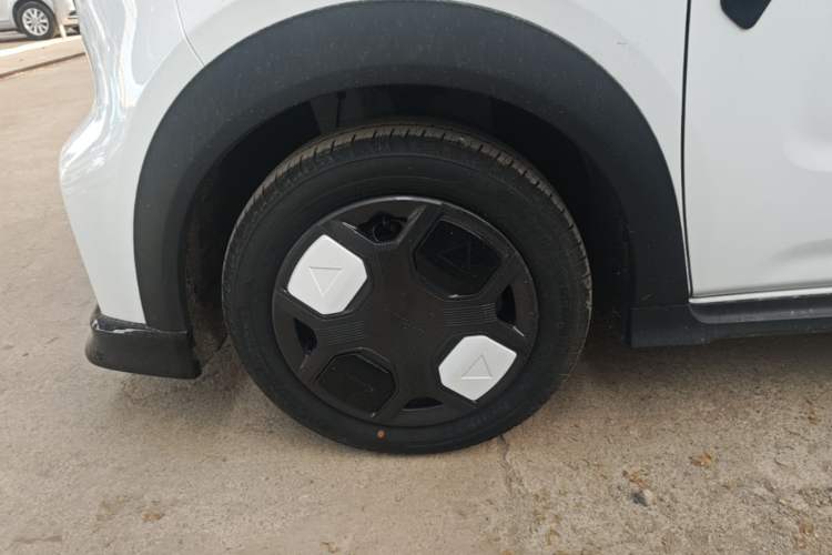 Used Geely Galaxy Panda 2025 210km Panda Kart Exterior 4