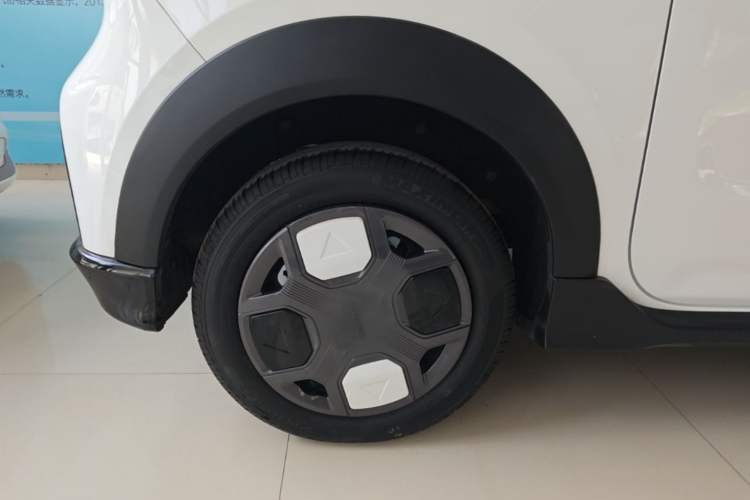 Used Geely Galaxy Panda 2025 210km Panda Kart Exterior 5