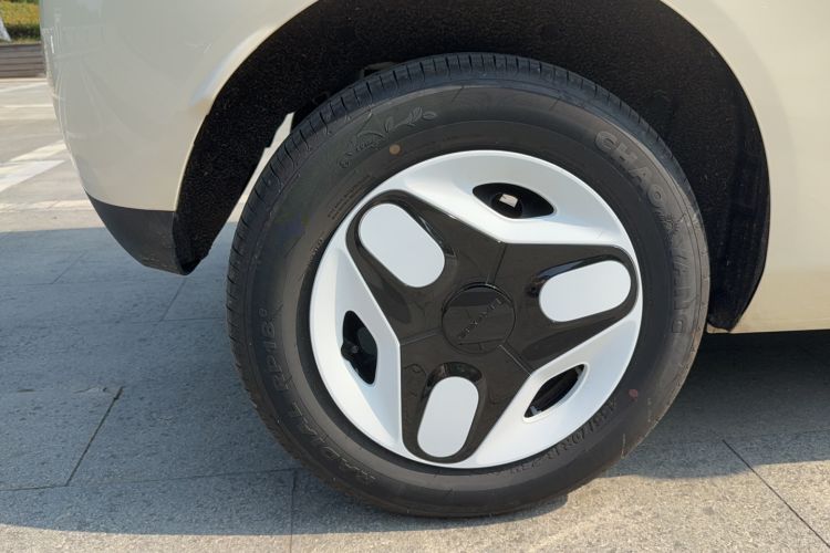 Used Geely Galaxy Panda 2025 210 km – Yuanqi Bear Exterior 5