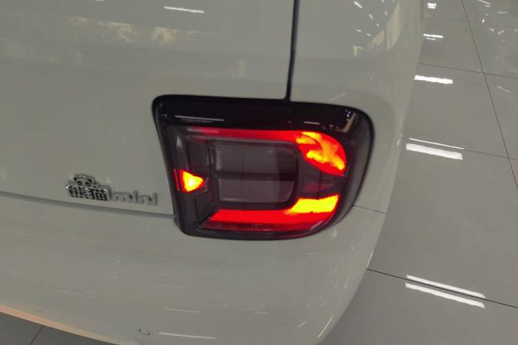 Used Geely Galaxy Panda 2025 210 km – Yuanqi Bear Exterior 6