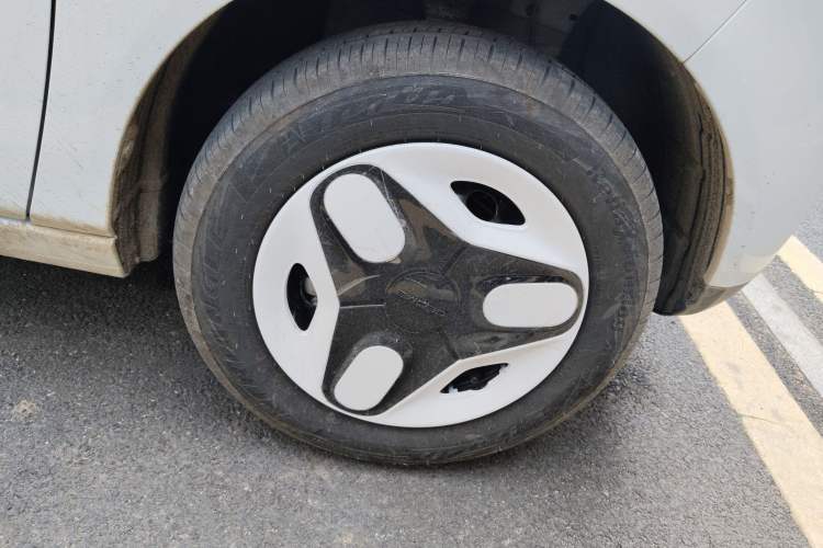 Used Geely Galaxy Panda 2025 210 km – Yuanqi Bear Exterior 7