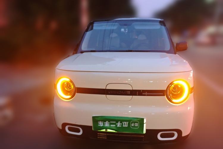 Used Geely Galaxy Panda 2025 210 km – Yuanqi Bear Front