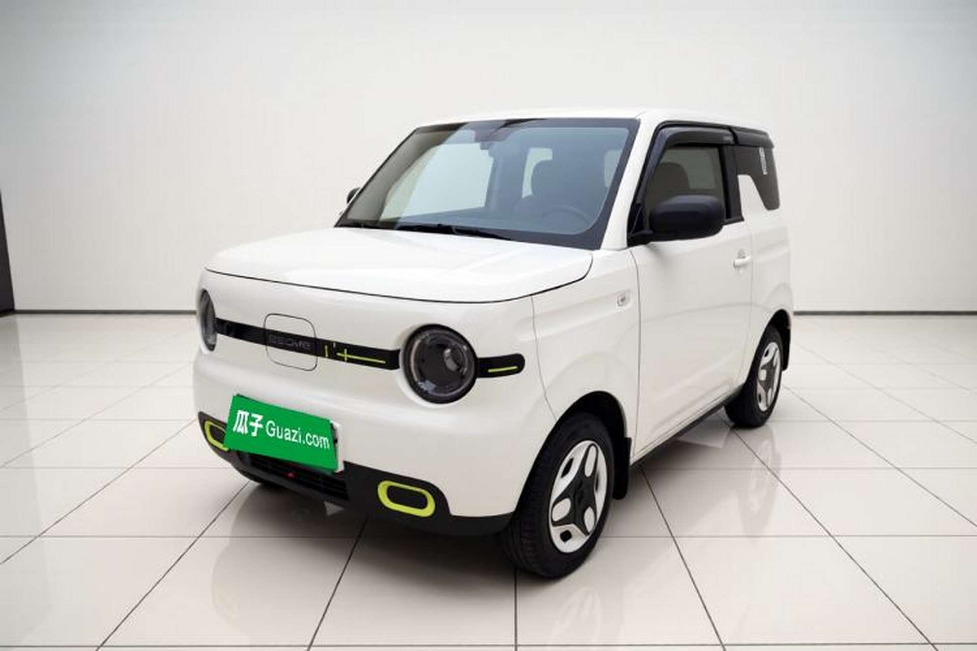 Used Geely Galaxy Panda 2025 210 km – Yuanqi Bear Front Left 45 Deg