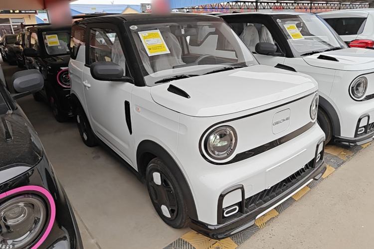 Used Geely Galaxy Panda 2025 210km Panda Kart Front Right 45 Deg