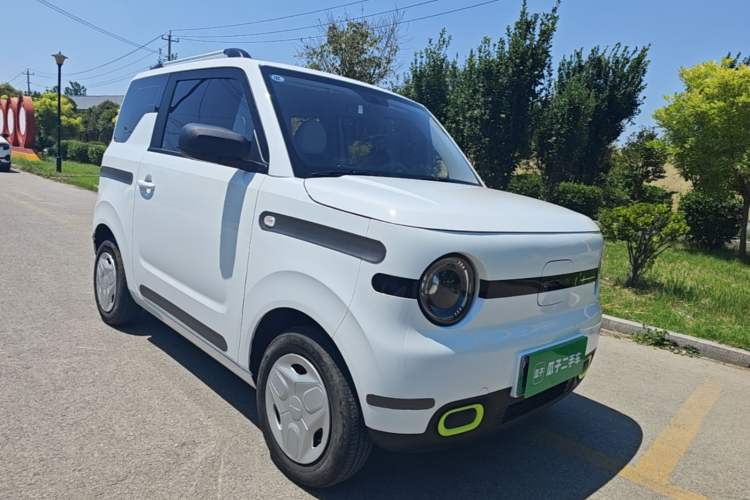 Used Geely Galaxy Panda 2025 210 km – Yuanqi Bear Front Right 45 Deg