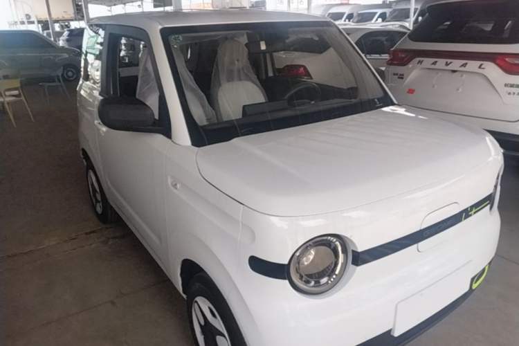 Used Geely Galaxy Panda 2025 210 km – Yuanqi Bear Front Right 45 Deg