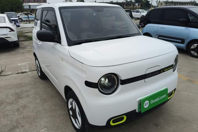 Used Geely Galaxy Panda 2025 210 km – Yuanqi Bear Front Right 45 Deg