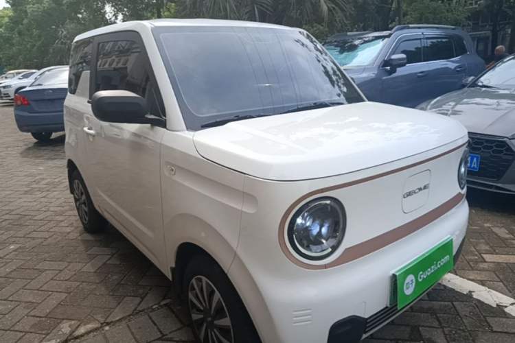 Used Geely Galaxy Panda 2025 210 km – Yuanqi Bear Front Right 45 Deg