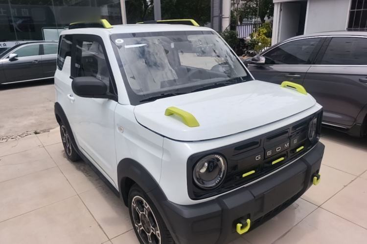 Used Geely Galaxy Panda 2025 210km Panda Rider Front Right 45 Deg