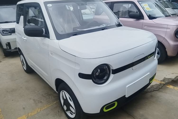 Used Geely Galaxy Panda 2025 210 km – Yuanqi Bear Front Right 45 Deg