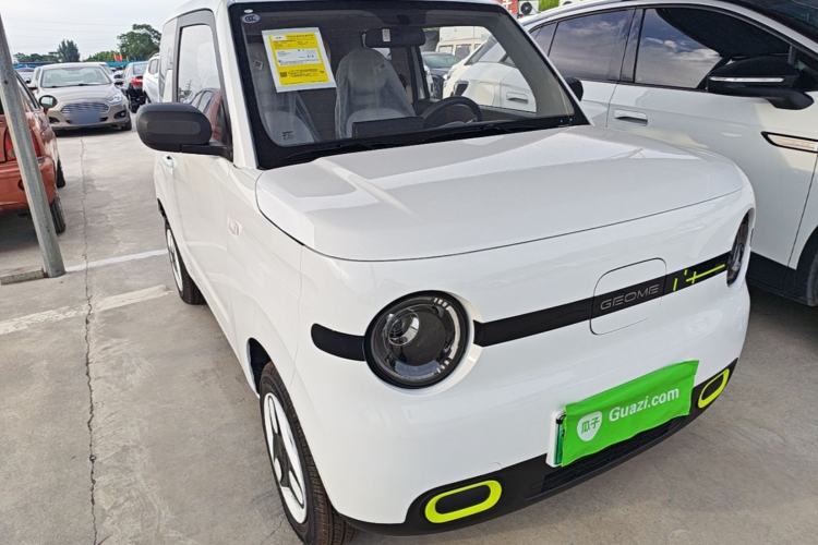 Used Geely Galaxy Panda 2025 210 km – Yuanqi Bear Front Right 45 Deg