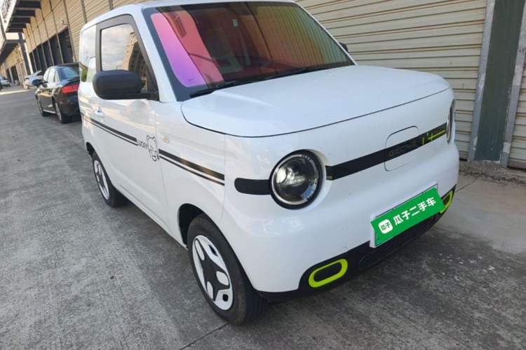 Used Geely Galaxy Panda 2025 210 km – Yuanqi Bear Front Right 45 Deg