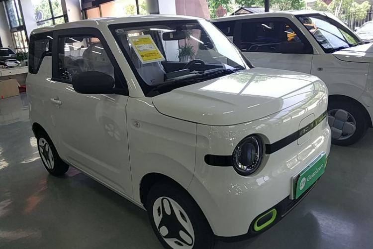 Used Geely Galaxy Panda 2025 210 km – Yuanqi Bear Front Right 45 Deg