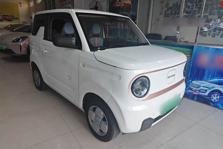 Used Geely Galaxy Panda 2025 210 km – Yuanqi Bear Front Right 45 Deg