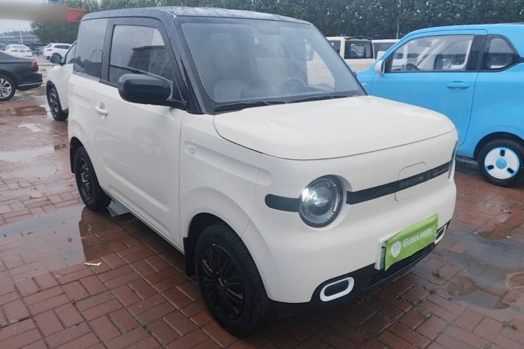 Used Geely Galaxy Panda 2025 210 km – Yuanqi Bear Front Right 45 Deg