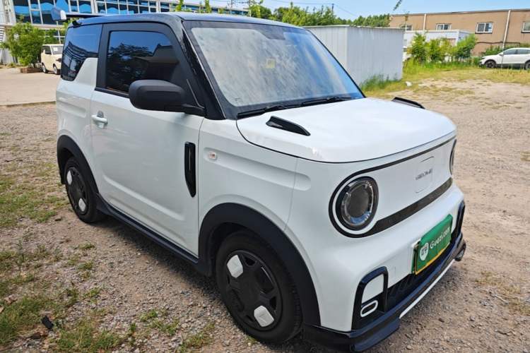 Used Geely Galaxy Panda 2025 210km Panda Kart Front Right 45 Deg