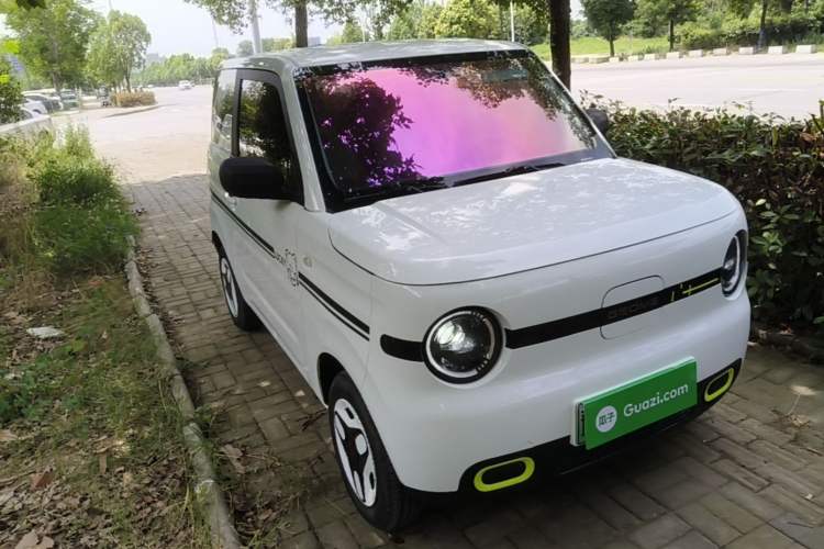 Used Geely Galaxy Panda 2025 210 km – Yuanqi Bear Front Right 45 Deg