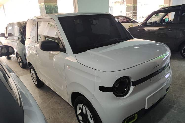 Used Geely Galaxy Panda 2025 210 km – Yuanqi Bear Front Right 45 Deg