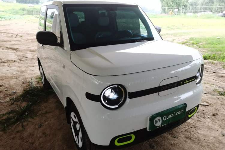 Used Geely Galaxy Panda 2025 210 km – Yuanqi Bear Front Right 45 Deg