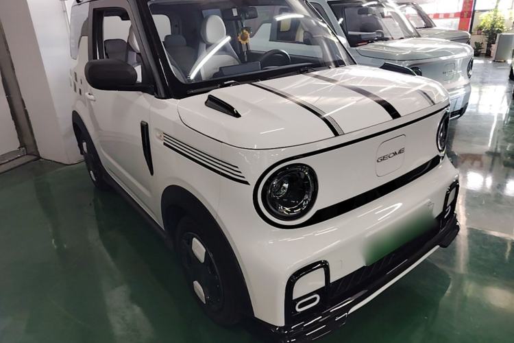 Used Geely Galaxy Panda 2025 210km Panda Kart Front Right 45 Deg
