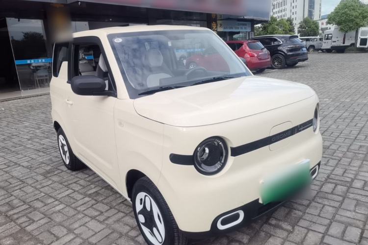 Used Geely Galaxy Panda 2025 210 km – Yuanqi Bear Front Right 45 Deg