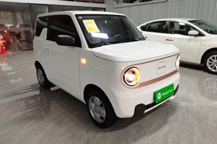 Used Geely Galaxy Panda 2025 210 km – Yuanqi Bear Front Right 45 Deg