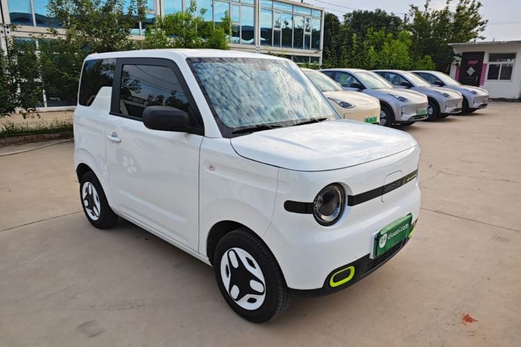 Used Geely Galaxy Panda 2025 210 km – Yuanqi Bear Front Right 45 Deg