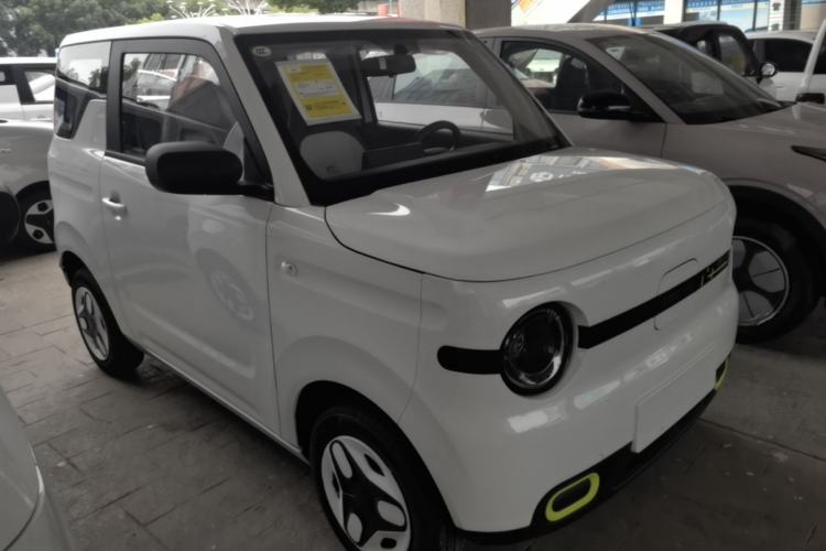 Used Geely Galaxy Panda 2025 210 km – Yuanqi Bear Front Right 45 Deg