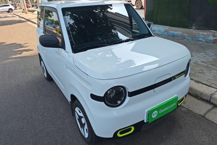 Used Geely Galaxy Panda 2025 210 km – Yuanqi Bear Front Right 45 Deg