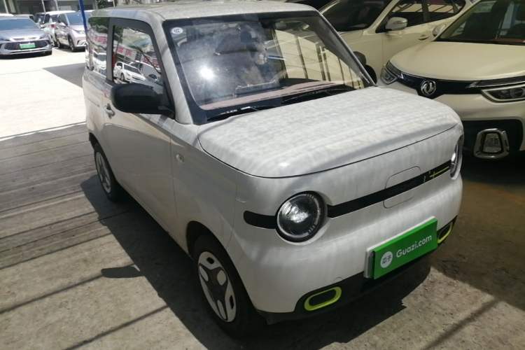 Used Geely Galaxy Panda 2025 210 km – Yuanqi Bear Front Right 45 Deg