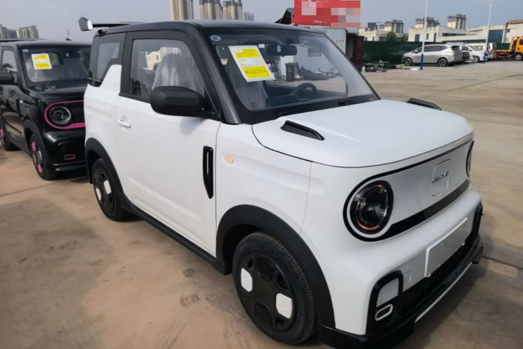 Used Geely Galaxy Panda 2025 210km Panda Kart Front Right 45 Deg