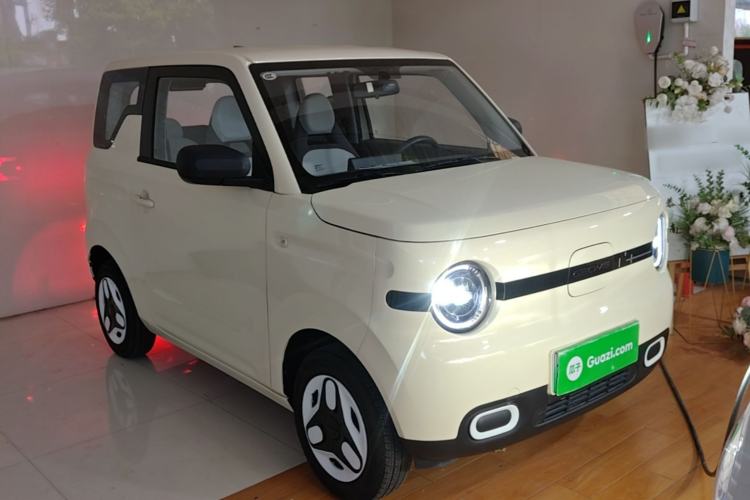Used Geely Galaxy Panda 2025 210 km – Yuanqi Bear Front Right 45 Deg