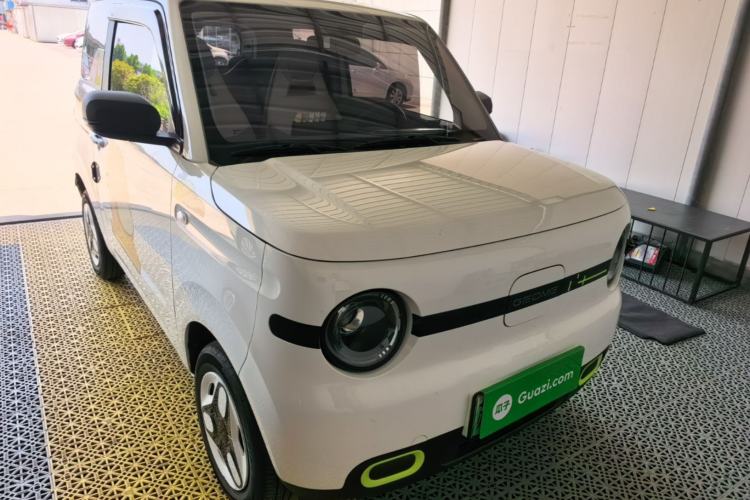 Used Geely Galaxy Panda 2025 210 km – Yuanqi Bear Front Right 45 Deg