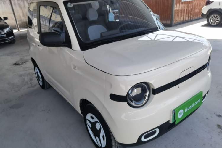 Used Geely Galaxy Panda 2025 210 km – Yuanqi Bear Front Right 45 Deg