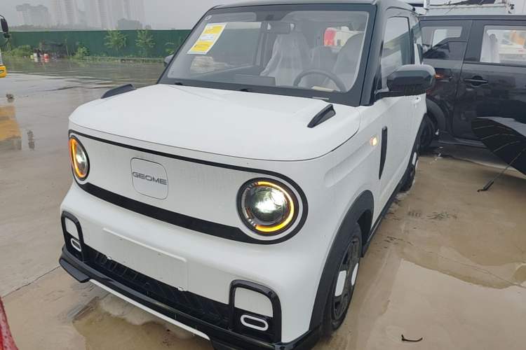 Used Geely Galaxy Panda 2025 210km Panda Kart Front